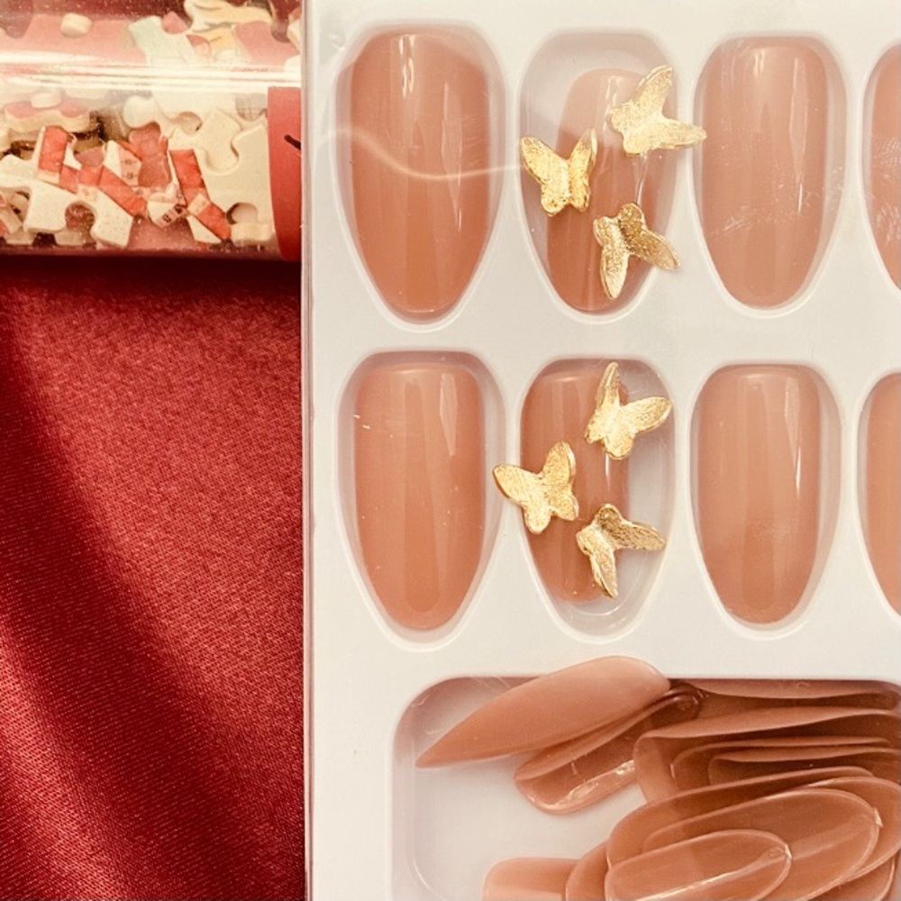 Butterfly Charm Press-on Nail Nude - Picture 8 of 10